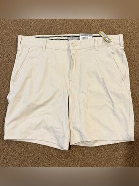 Falls Creek Men's Light Khaki Flat Front Shorts